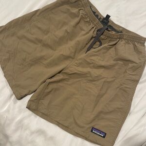 Patagonia Mens size medium shorts